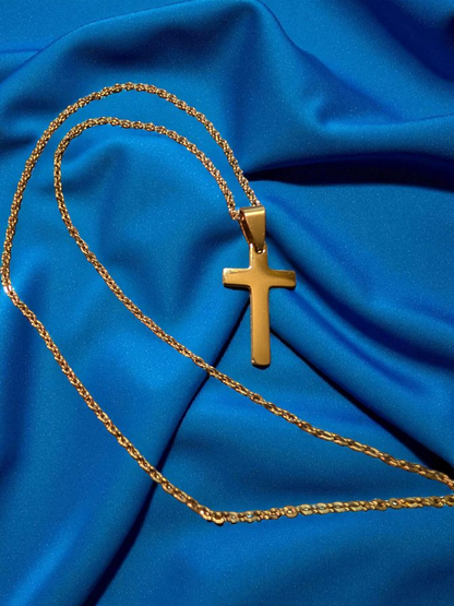 Cross Pendant With Rounded Box Chain